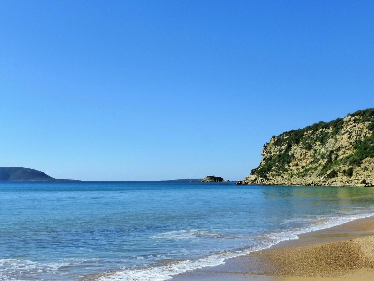 Hakuna Matata Holidays Wooden Lodge With Airco & Pool In Greek Olive Grove Methoni  Luaran gambar