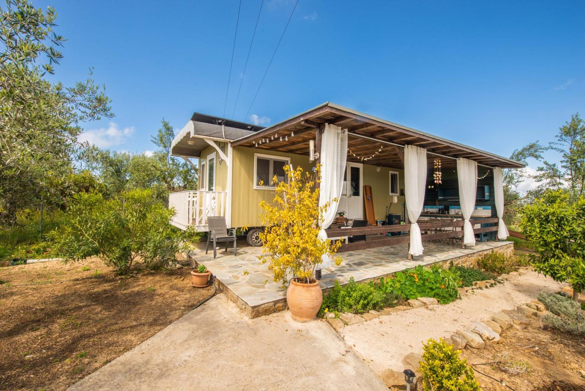 Hakuna Matata Holidays Wooden Lodge With Airco & Pool In Greek Olive Grove Methoni  Luaran gambar